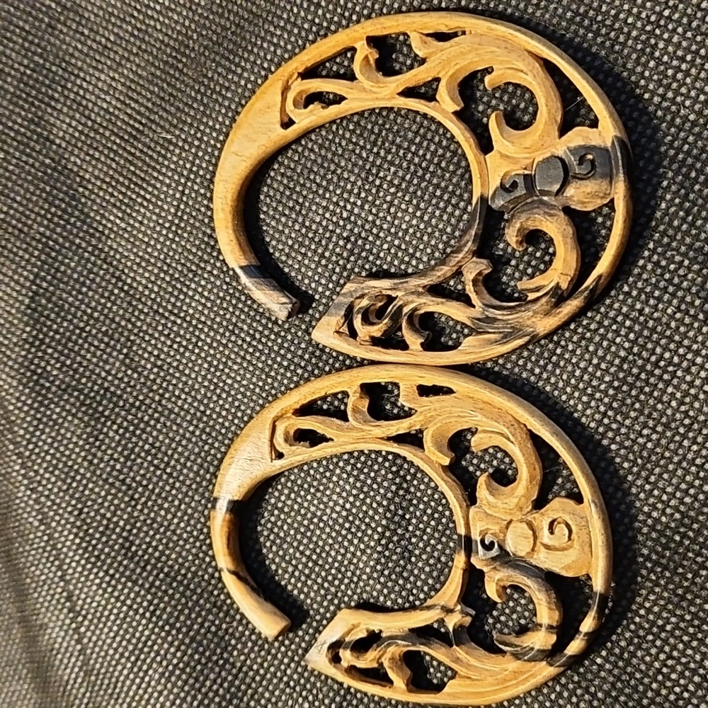 Elegant Wooden Gauge Decorative Carved Earrings Size 6